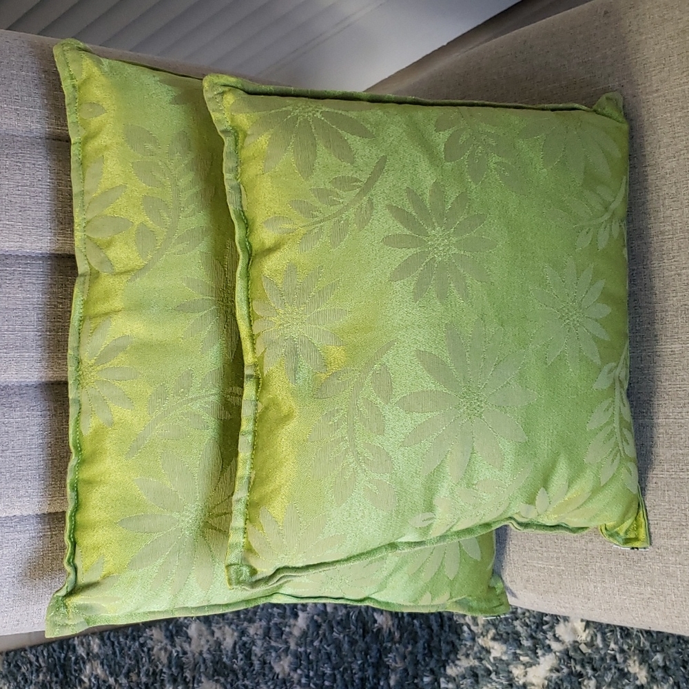 Pillows - Picture 3 of 5